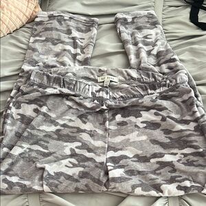 Rae Dunn Gray Camo Pajama Pants